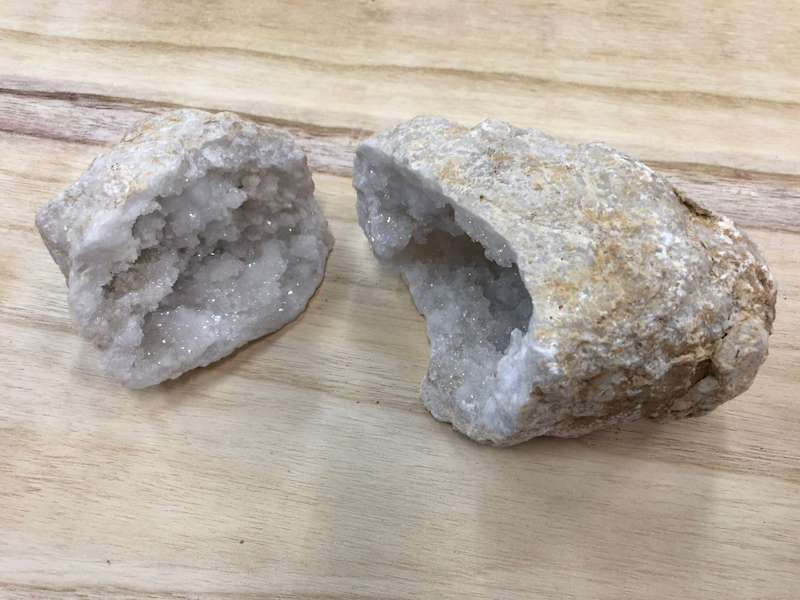 Geoda Cuarzo 14 cm aprox